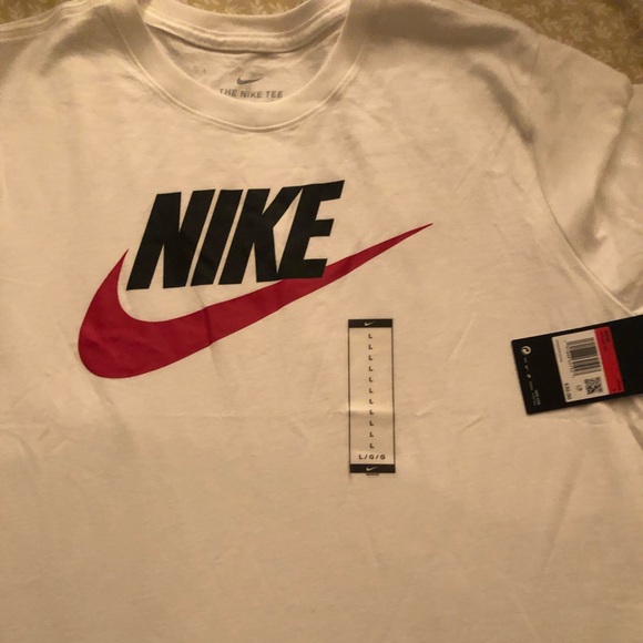 Nike t-shirts Large - Picture 1 of 3